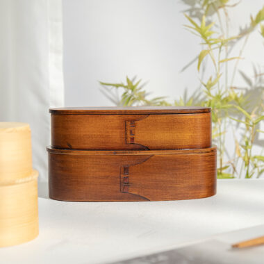 r wooden bento lunch box with partition