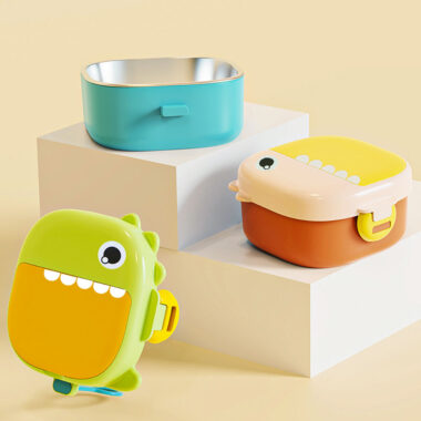 Customized BPA Free Plastic Bento Lunch Boxes with Baby Food Bowl and Spoon
